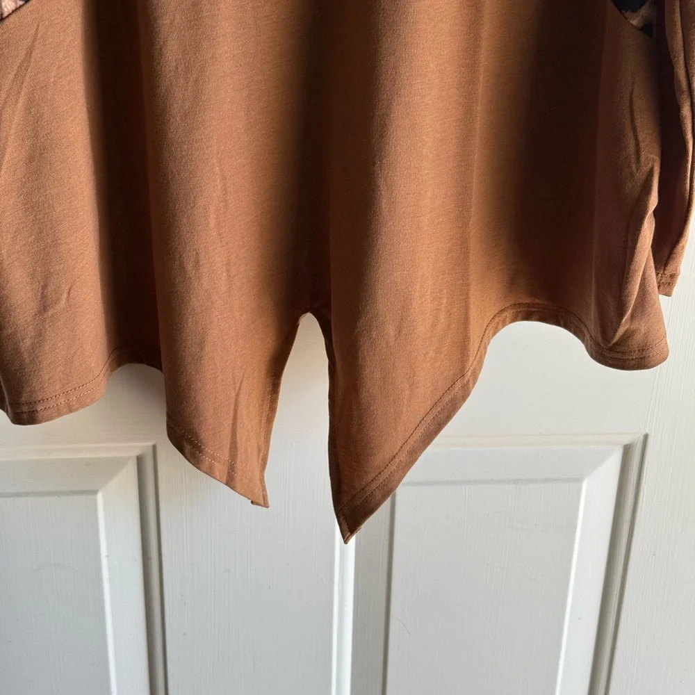 Leopard Print Colorblock Long Sleeve Top - Picture 5 of 5